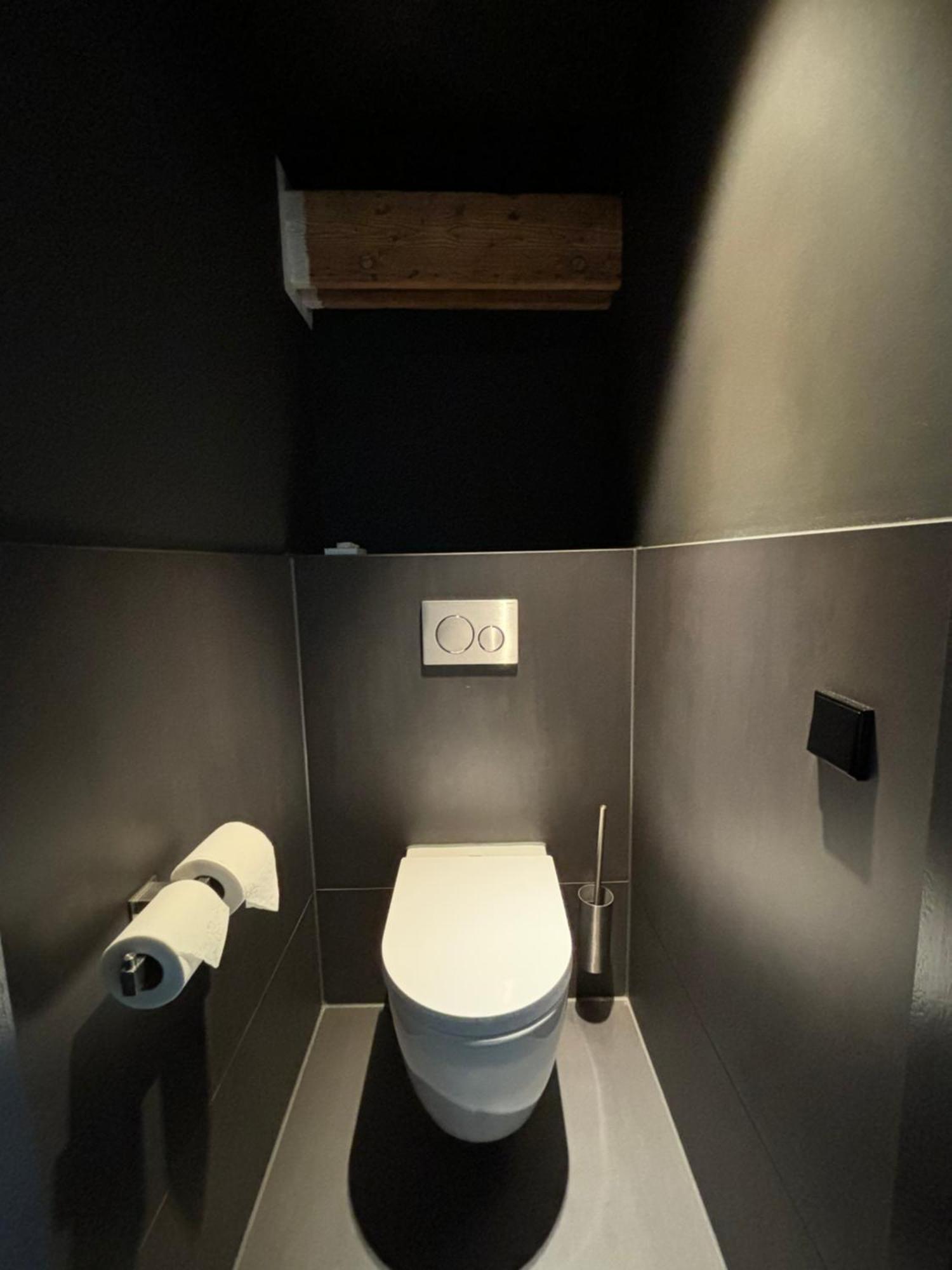 Kazerne Hotel - Member Of Design Hotels 埃因霍温 客房 照片