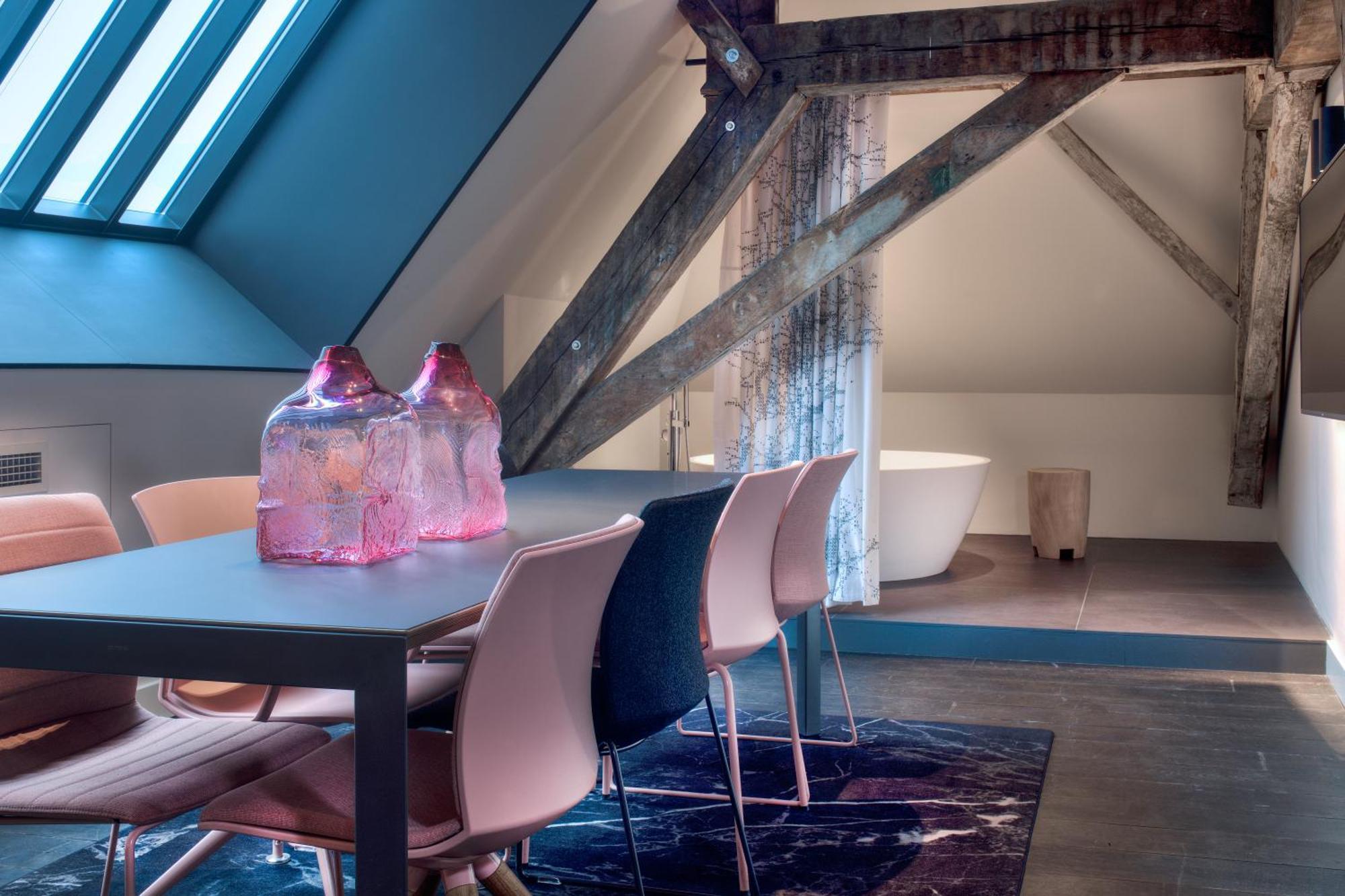 Kazerne Hotel - Member Of Design Hotels 埃因霍温 外观 照片
