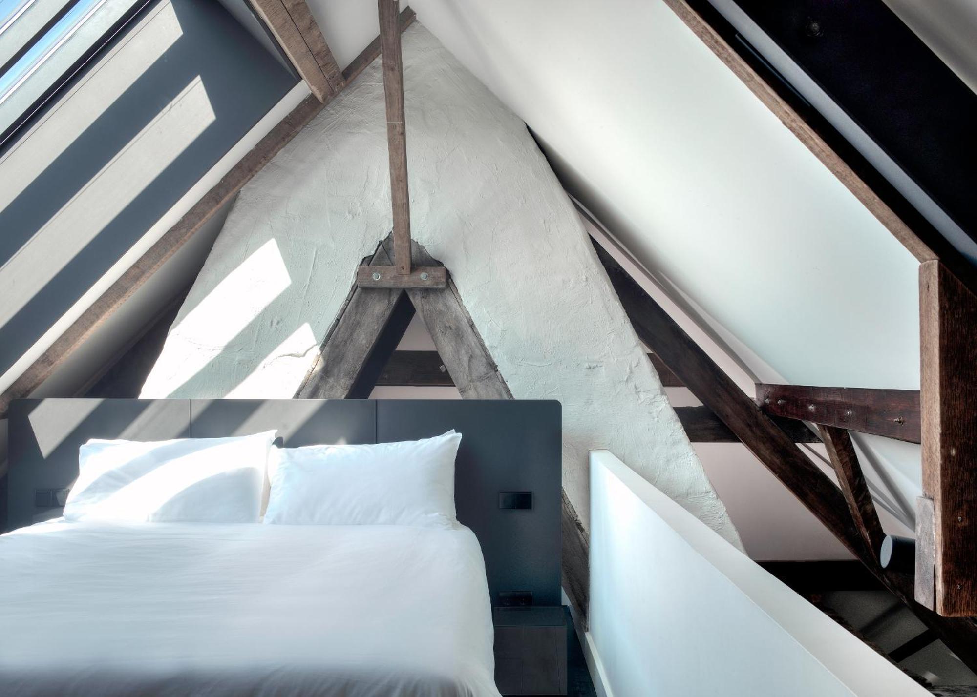 Kazerne Hotel - Member Of Design Hotels 埃因霍温 外观 照片