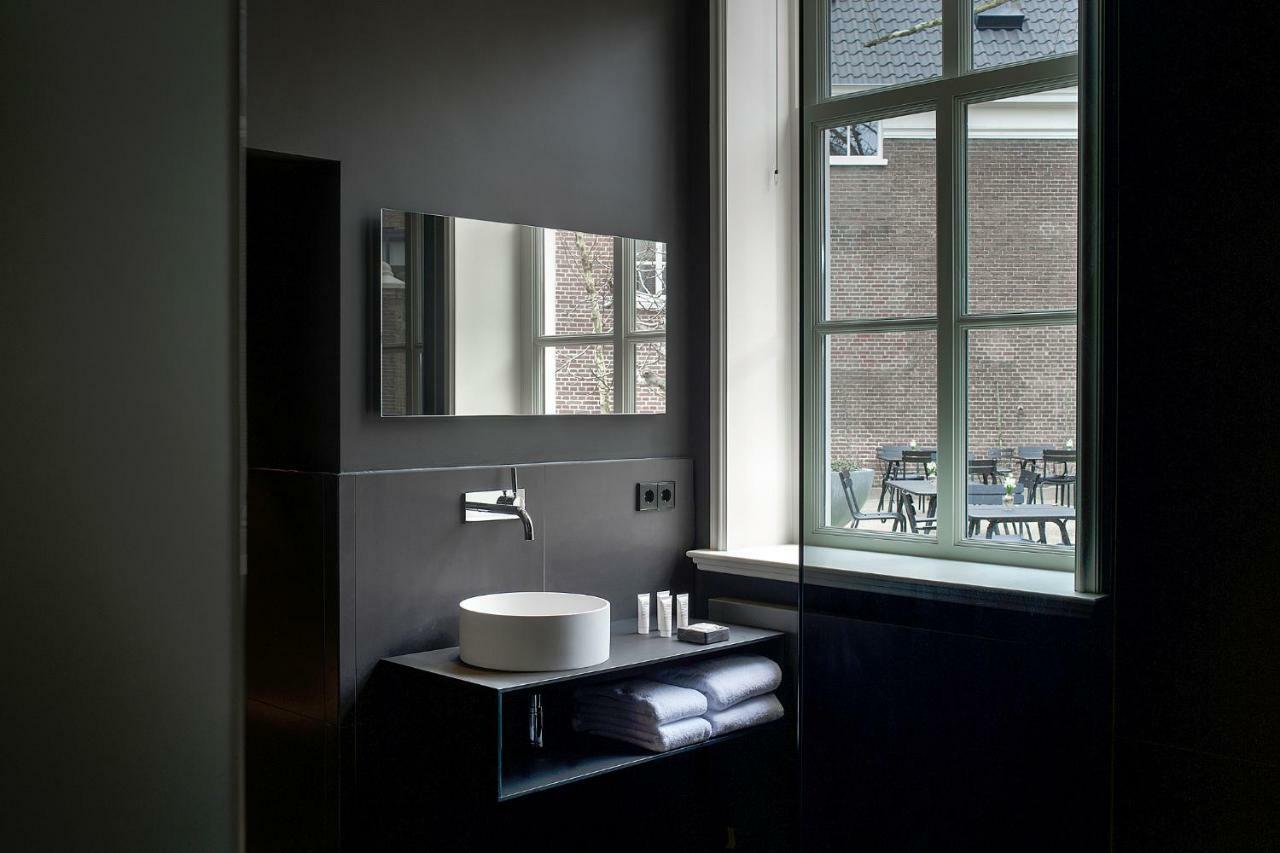 Kazerne Hotel - Member Of Design Hotels 埃因霍温 外观 照片